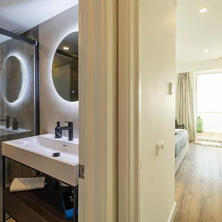 Azores Penthouse - Premium Flat * Ponta Delgada (Sao Miguel)